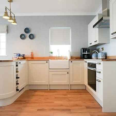 Fabulous 3-Bedroom Home Across St Michaels Mount Marazion Exterior photo